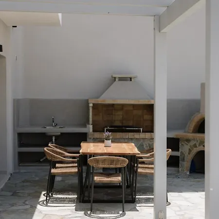 Вилла Naxos Finest With Private Pool And Hot Tub At Mikri Vigla, Naxos *