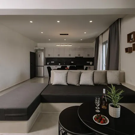 Naxos Finest With Private Pool And Hot Tub At Mikri Vigla, Naxos Вилла *