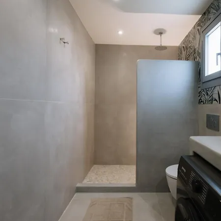 Naxos Finest With Private Pool And Hot Tub At Mikri Vigla, Naxos Микри-Вигла