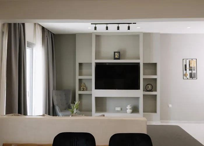 Finest With Private Pool & Hot Tub At Vila