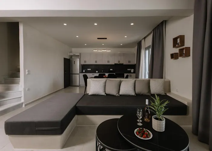 Finest With Private Pool & Hot Tub At Vila *